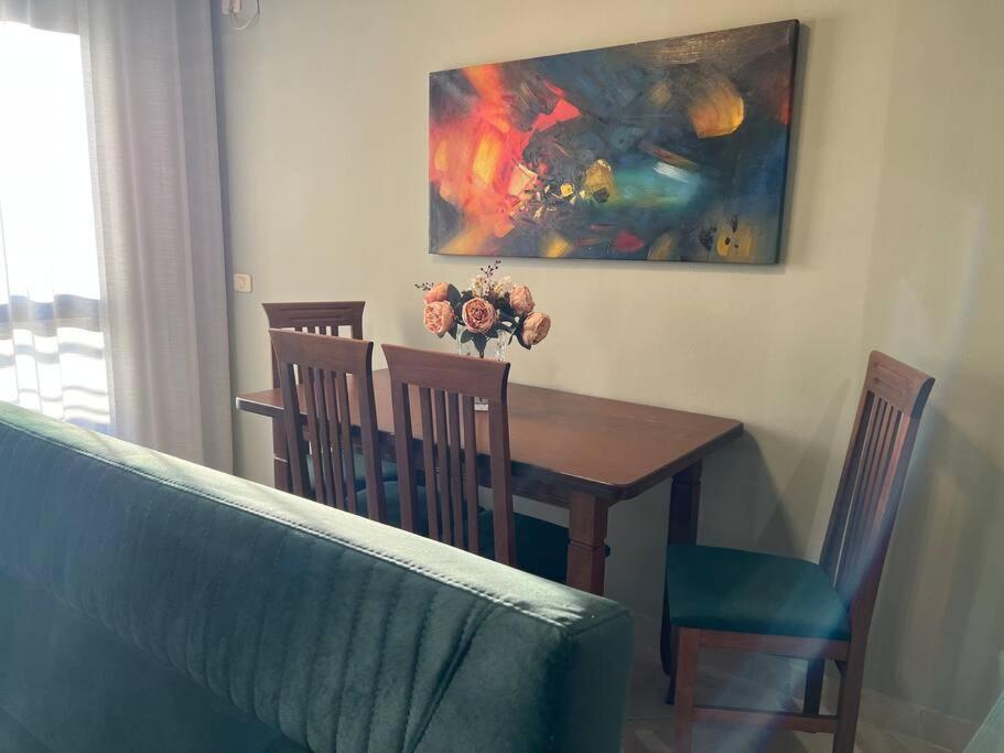 Staycation, City Center Apartment With Balcony Tirana Bagian luar foto